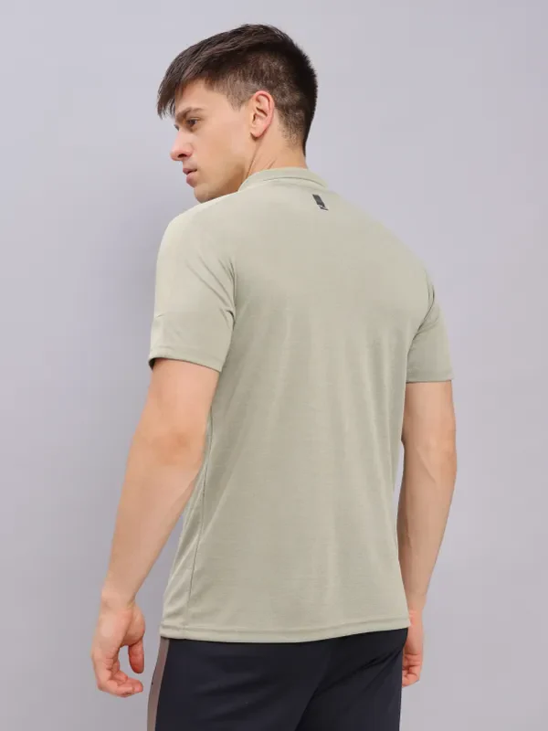 Men Melange Slim Fit Polo T-shirt with DOUBLE COOL - Image 4