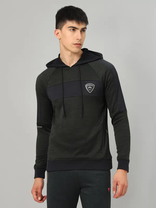 Men Melange Slim Fit Hooded sweatshirt with TECHNO GUARD