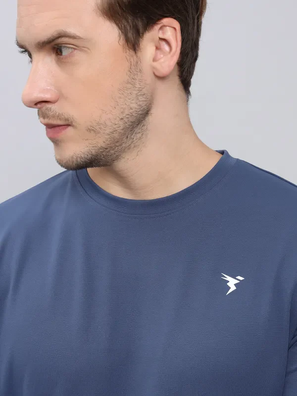 Men Solid Slim Fit Crew Neck T-shirt with ELASTO PLUS - Image 5