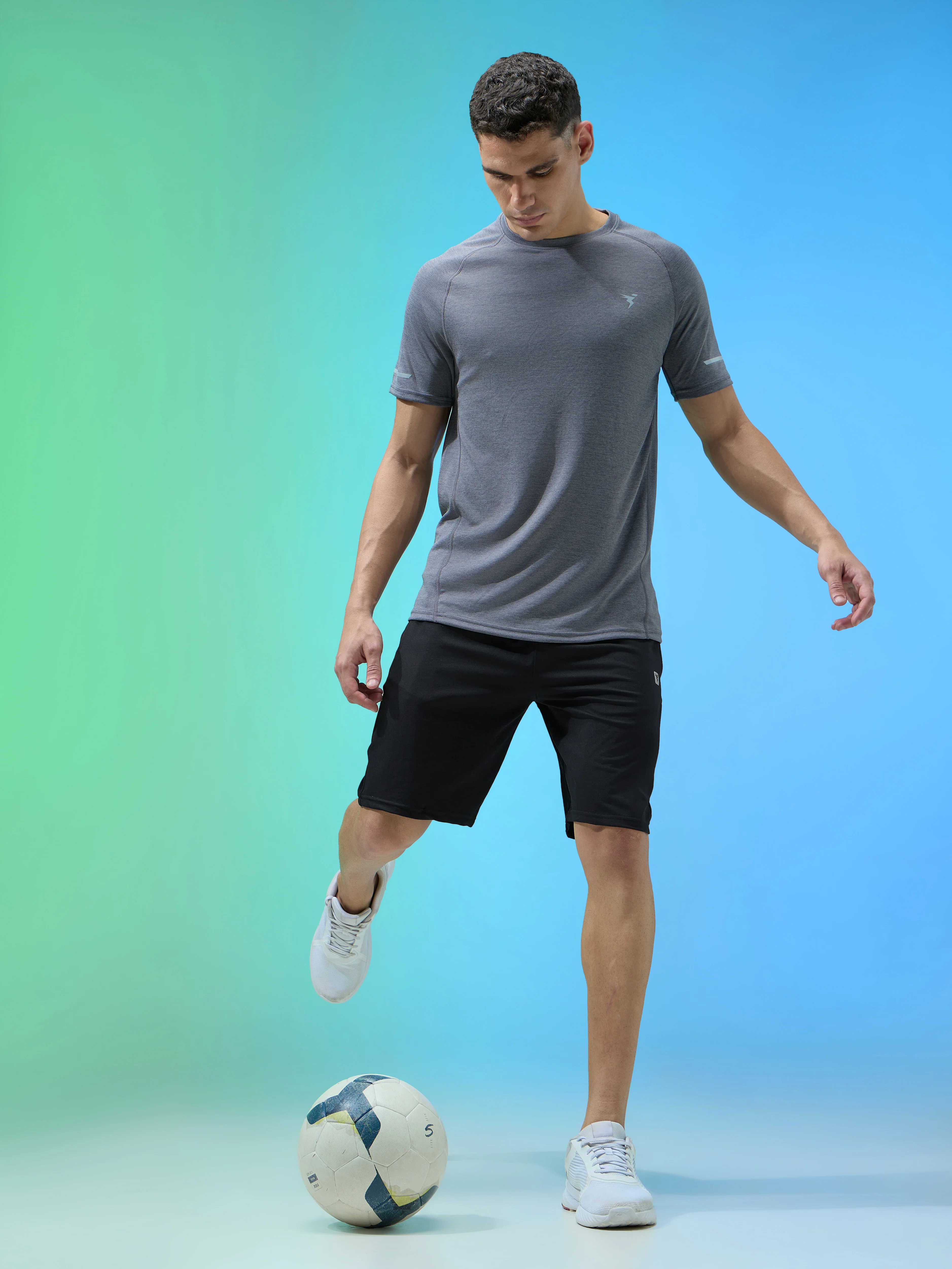 Men Melange Slim Fit Shorts with TECHNOLITE - Image 5