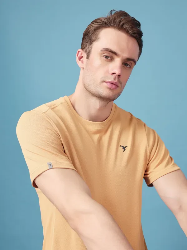 Men Solid Slim Fit Crew Neck T-shirt with TECHNO COOL+ - Image 6
