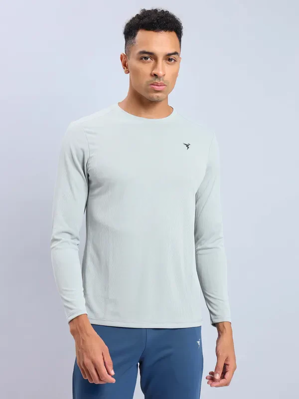 Men Solid Slim Fit Crew Neck T-shirt with TECHNO COOL+ - Image 3
