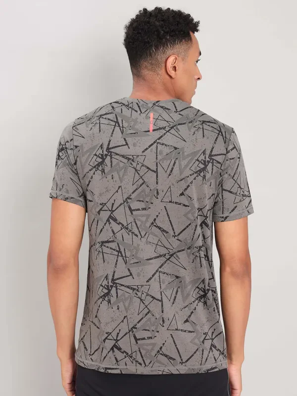 Men Jacquard Slim Fit Crew Neck T-shirt with DOUBLE COOL - Image 3