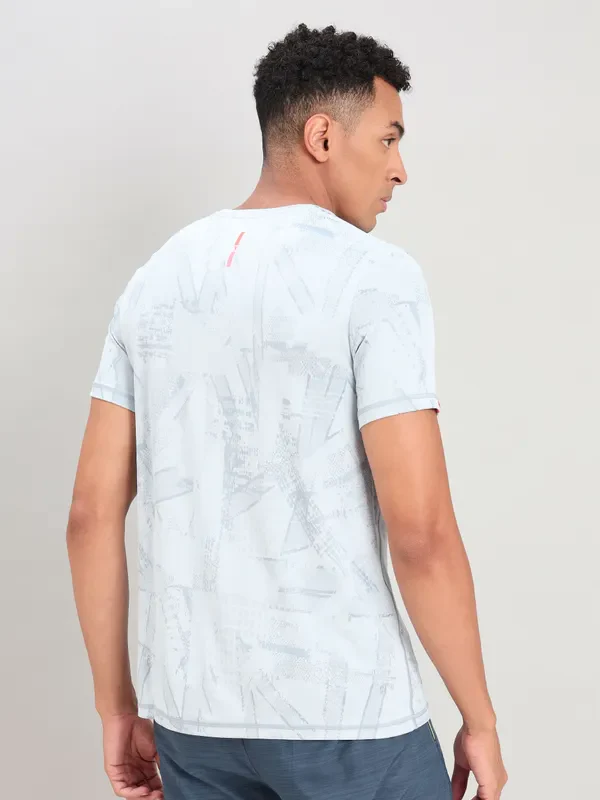 Men Jacquard Slim Fit Crew Neck T-shirt with DOUBLE COOL - Image 3