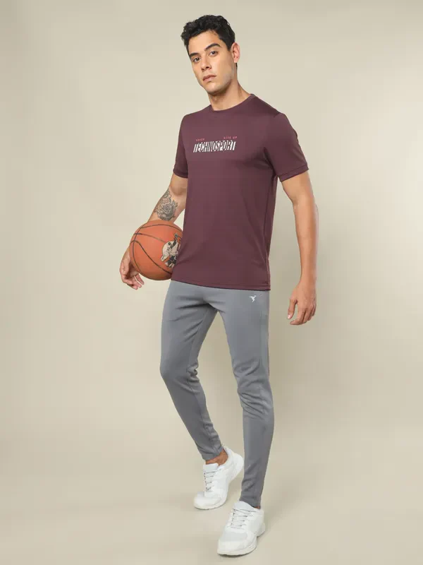 Men Printed Regular Fit Crew Neck T-shirt with TECHNO COOL+ - Image 5