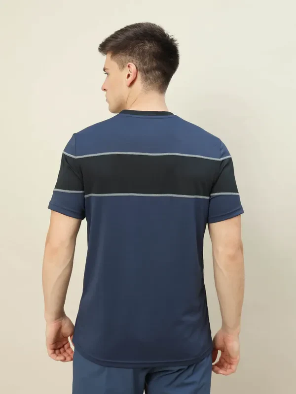 Men Colorblock Slim Fit Crew Neck T-shirt with TECHNO COOL+ - Image 2