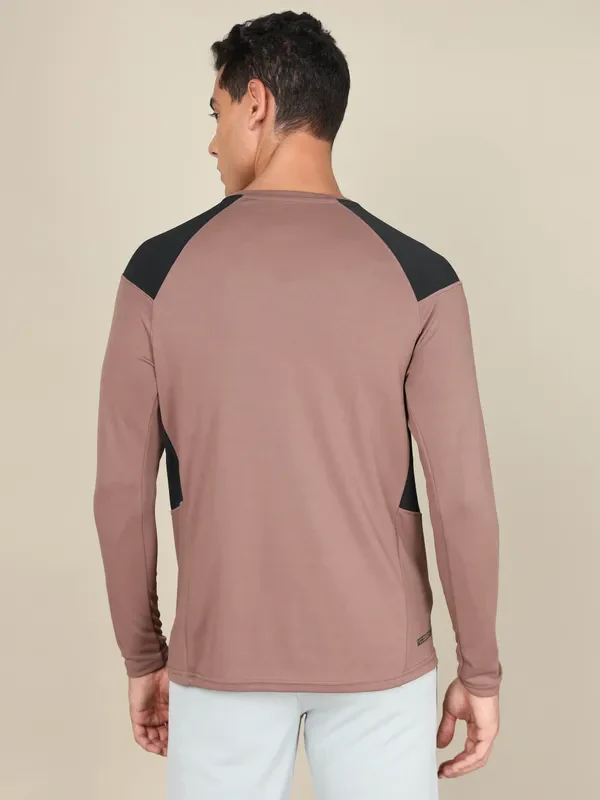 Men Colorblock Slim Fit Crew Neck T-shirt with TECHNO COOL+ - Image 2