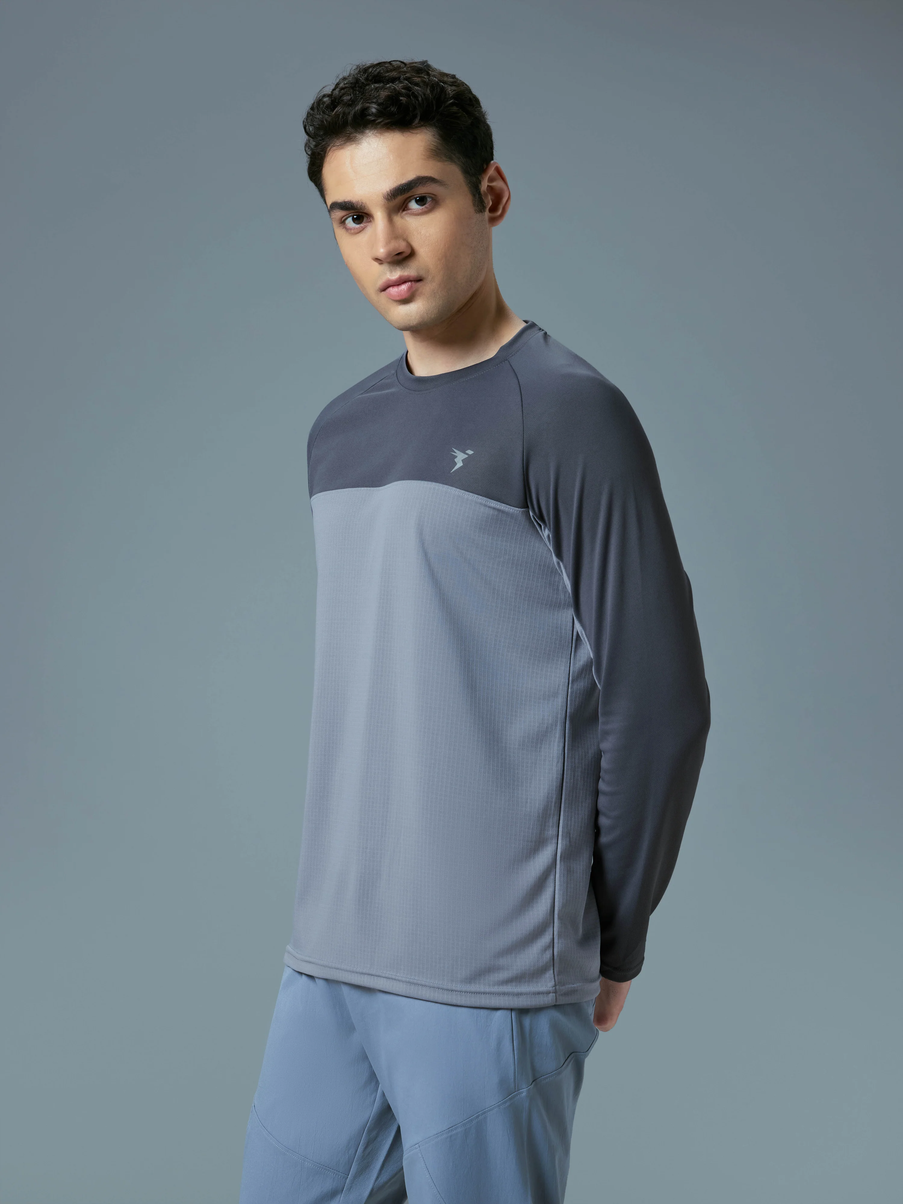 Men Colorblock Slim Fit Crew Neck T-shirt with TECHNO COOL+ - Image 4