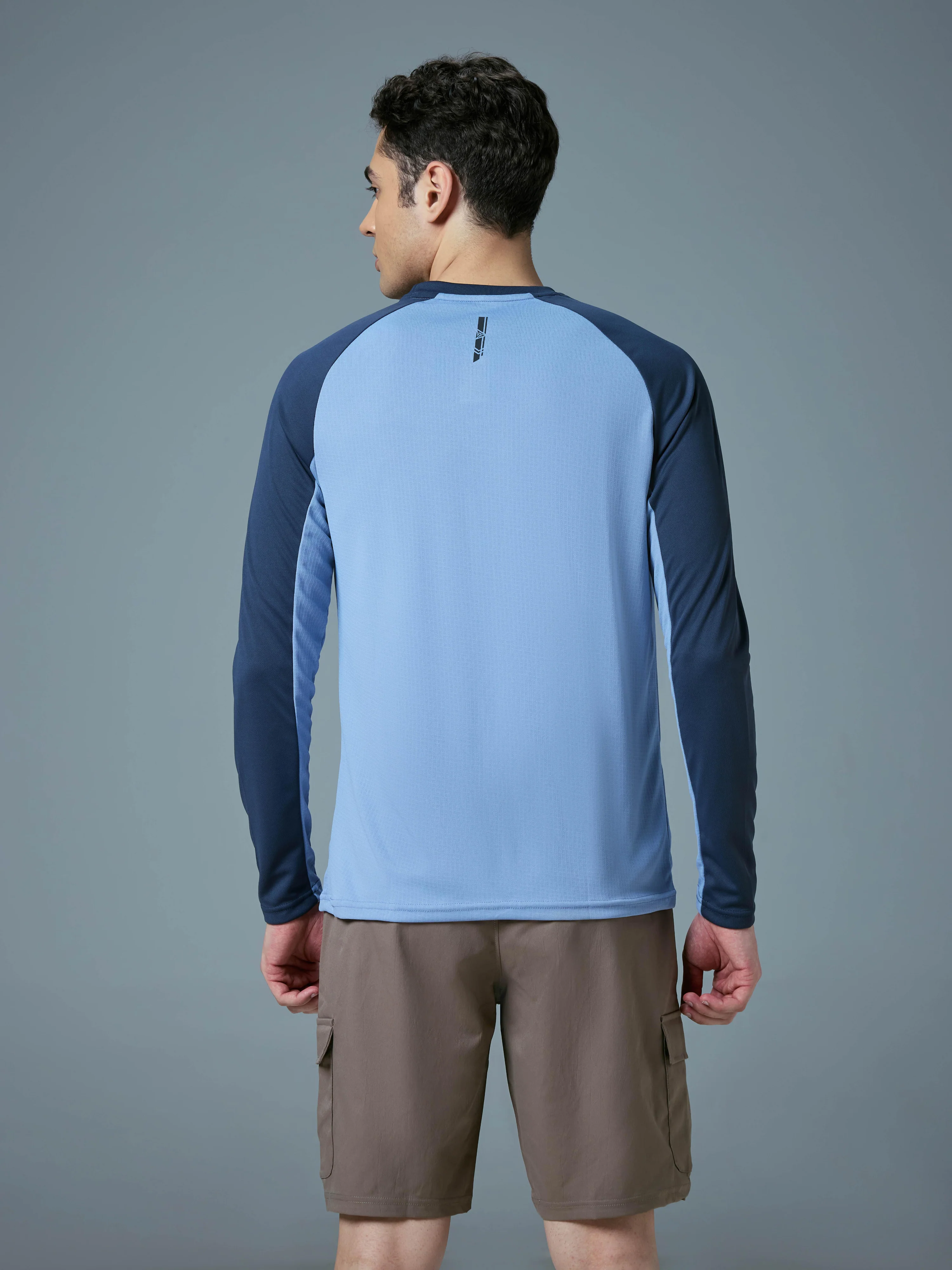 Men Colorblock Slim Fit Crew Neck T-shirt with TECHNO COOL+ - Image 4