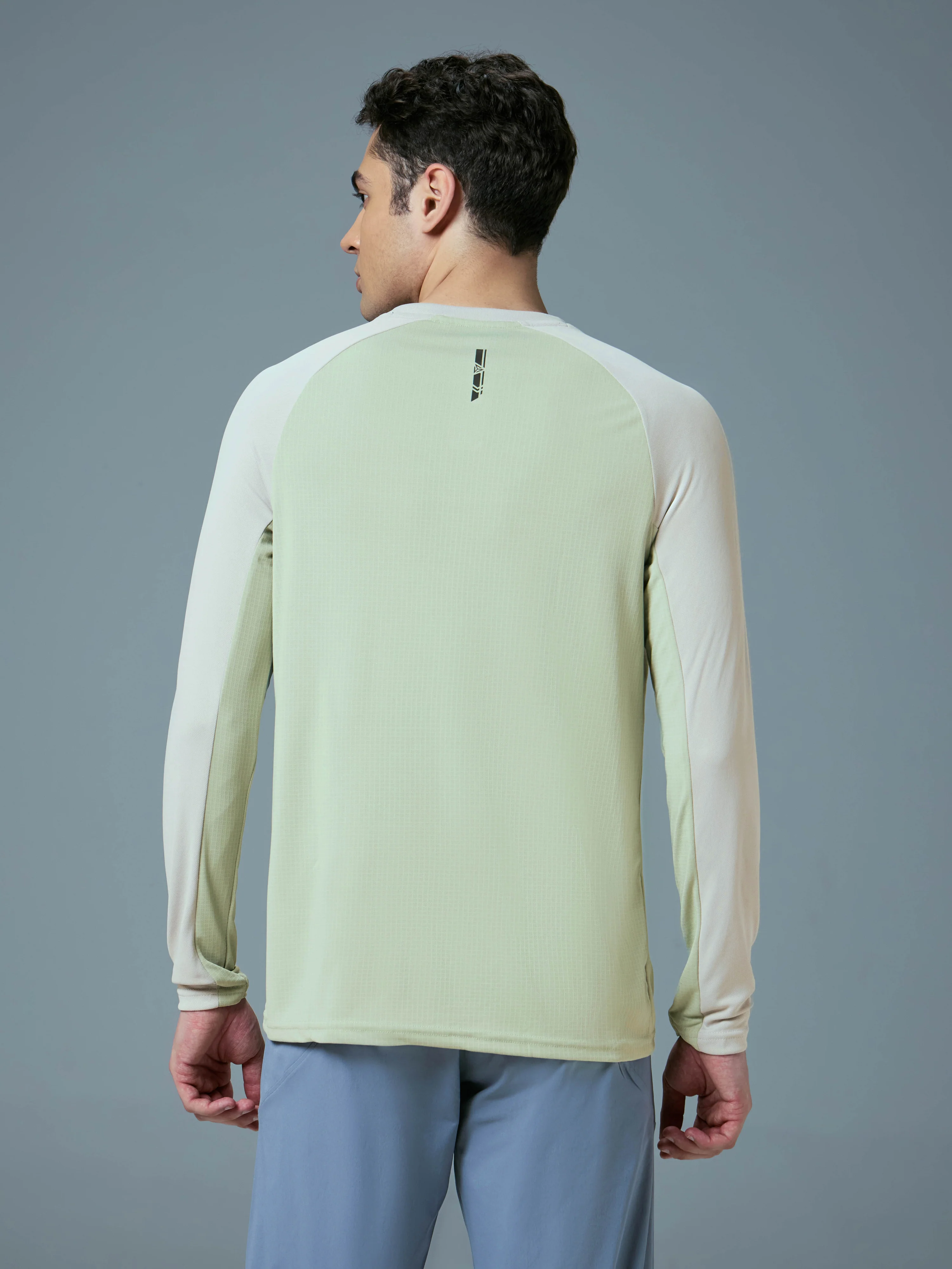 Men Colorblock Slim Fit Crew Neck T-shirt with TECHNO COOL+ - Image 3