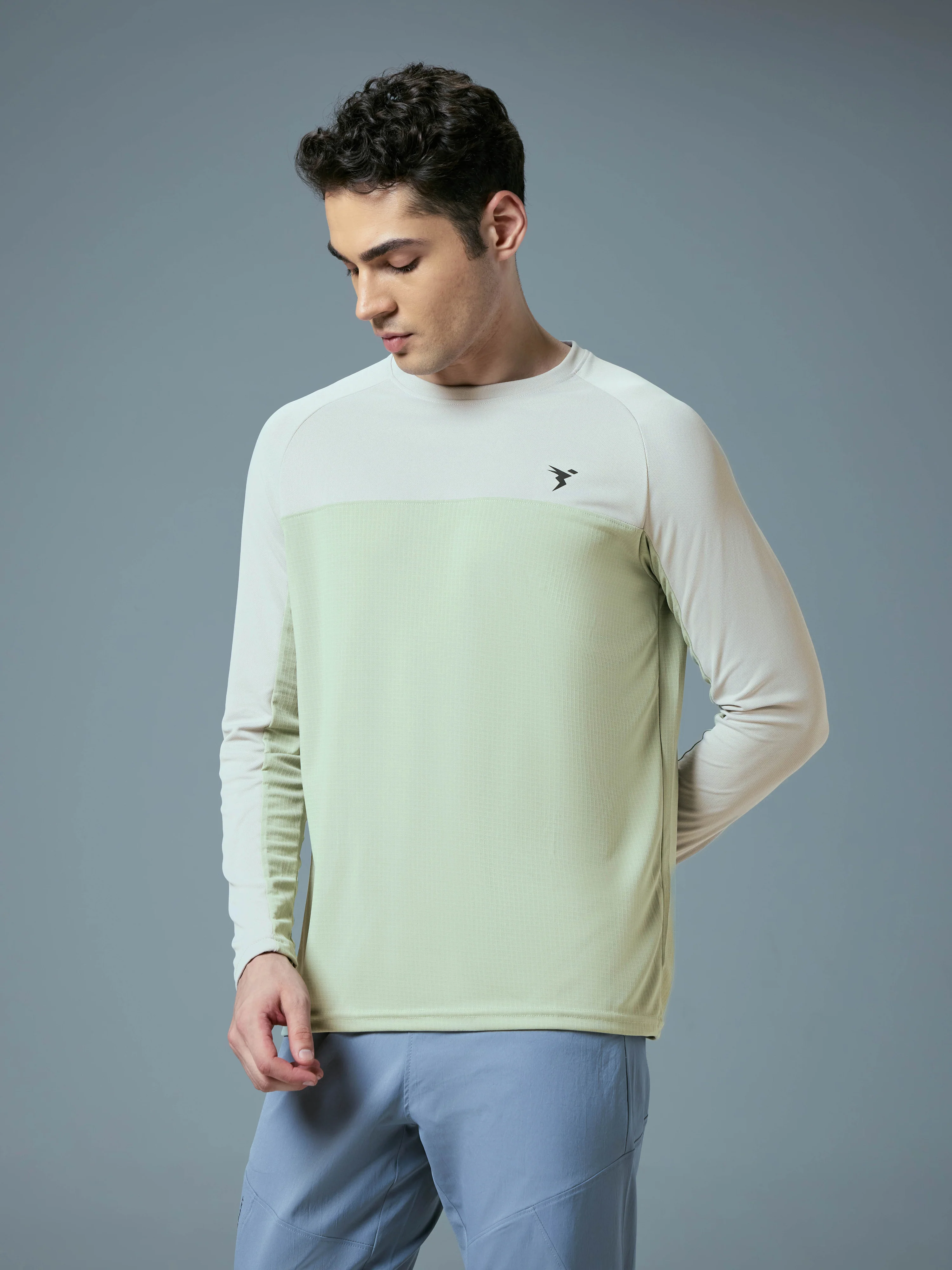 Men Colorblock Slim Fit Crew Neck T-shirt with TECHNO COOL+ - Image 4