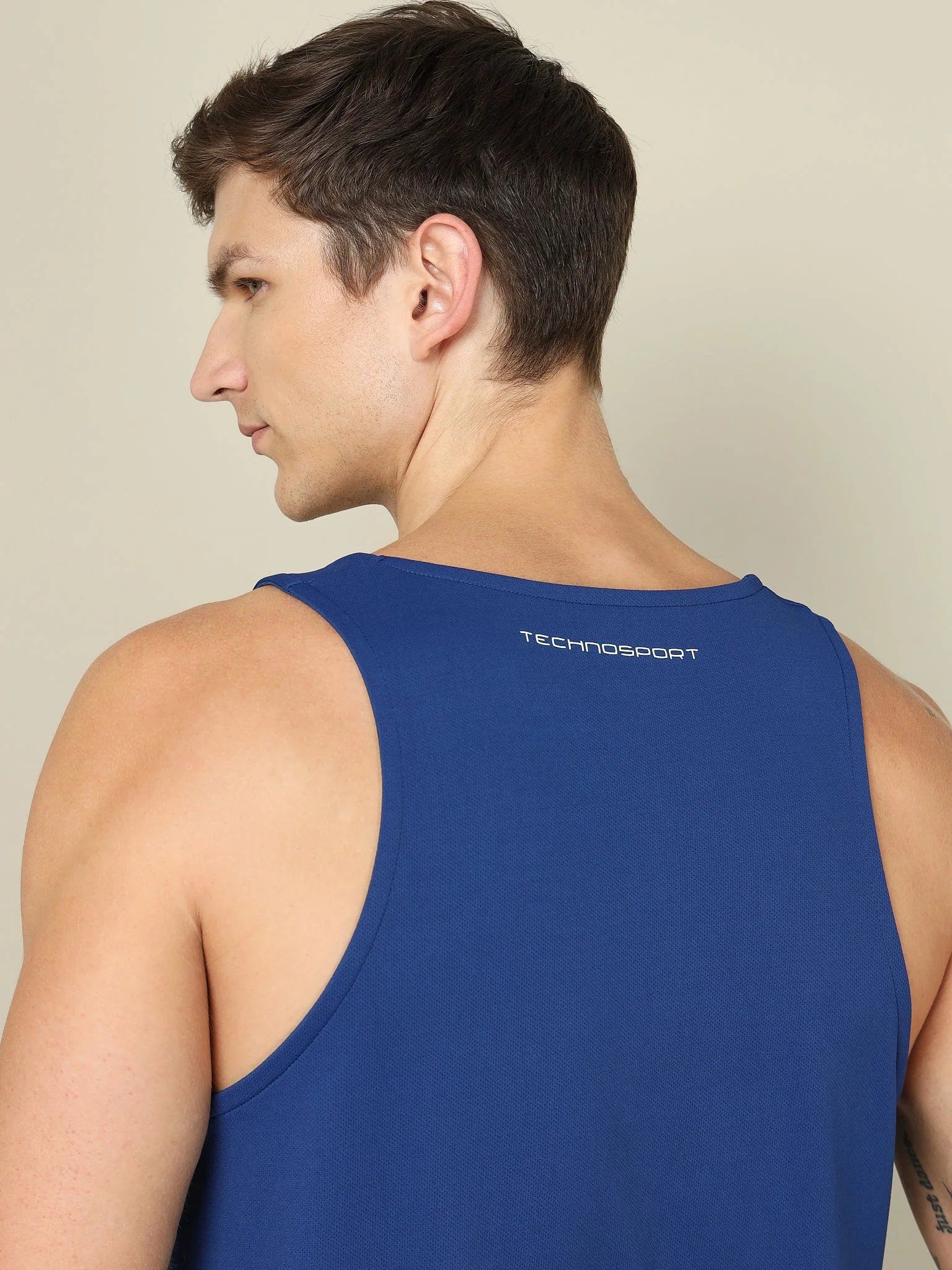 Men Melange Slim Fit Scoop Neck Innerwear Vest with TECHNO COOL+ - Image 8