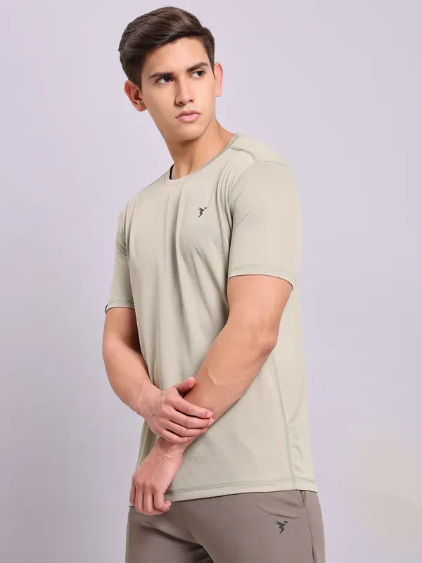 Men Solid Slim Fit Crew Neck T-shirt with DOUBLE COOL - Image 3