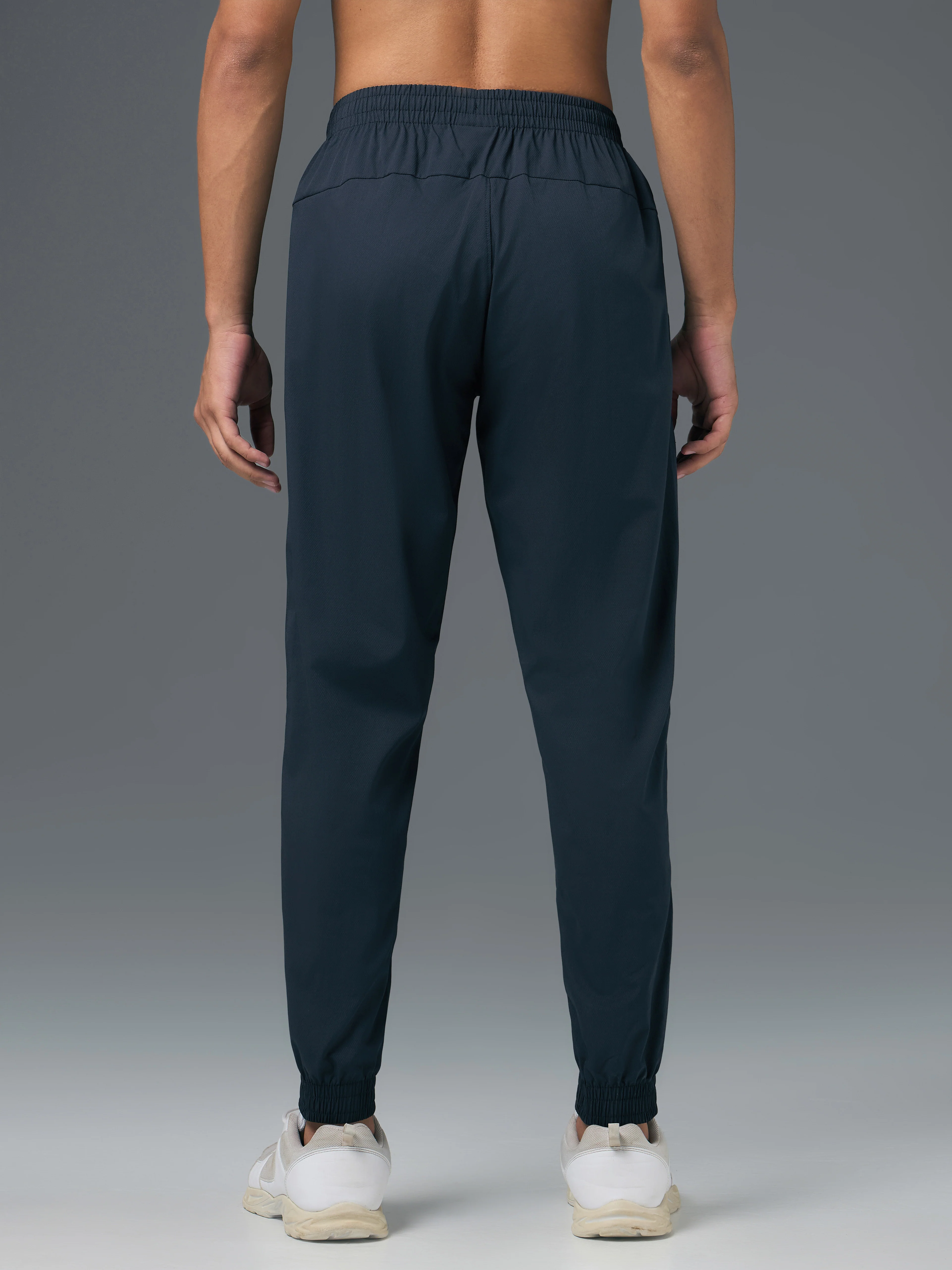 Men Solid Relax Fit Joggers with TECHNOLITE - Image 3