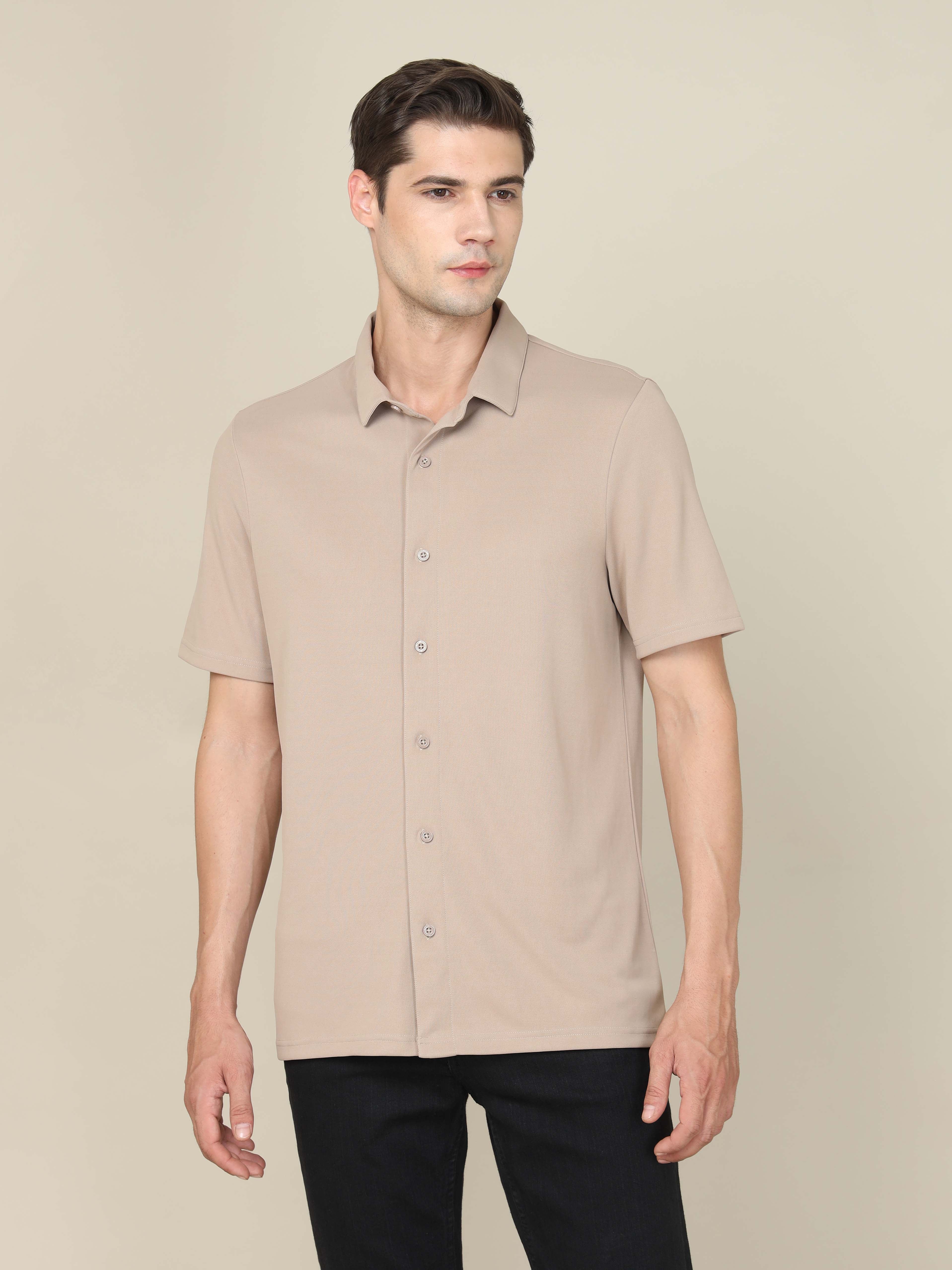 Men Solid Regular Fit Spread Collar Shirt with TECHNO COOL+ - Image 2