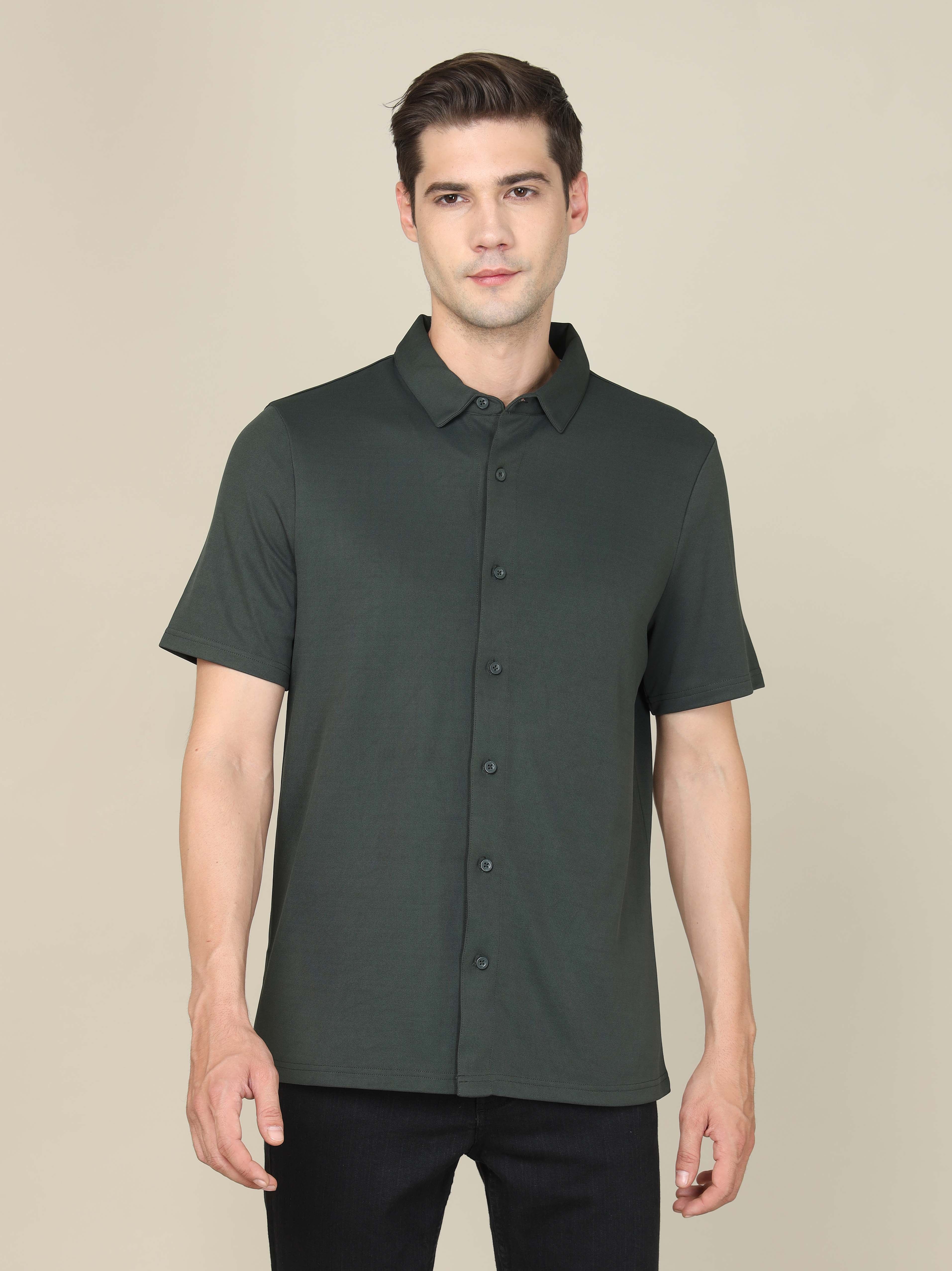 Men Solid Regular Fit Spread Collar Shirt with TECHNO COOL+ - Image 2