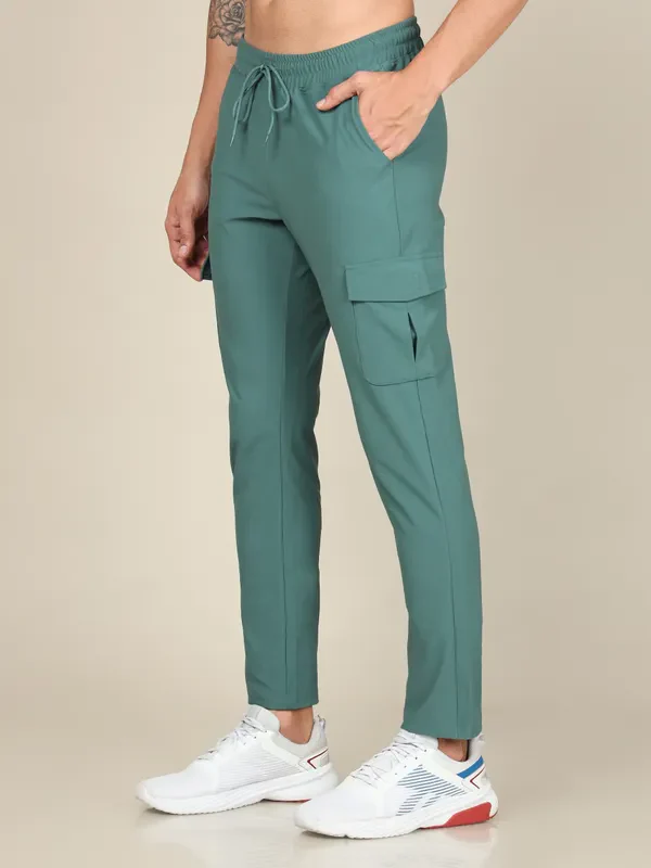 Men Solid Relax Fit Cargo Trackpants with DURACOOL+ - Image 5
