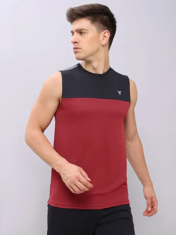 Men Colorblock Slim Fit Crew Neck Innerwear Vest with TECHNO COOL+ - Image 6
