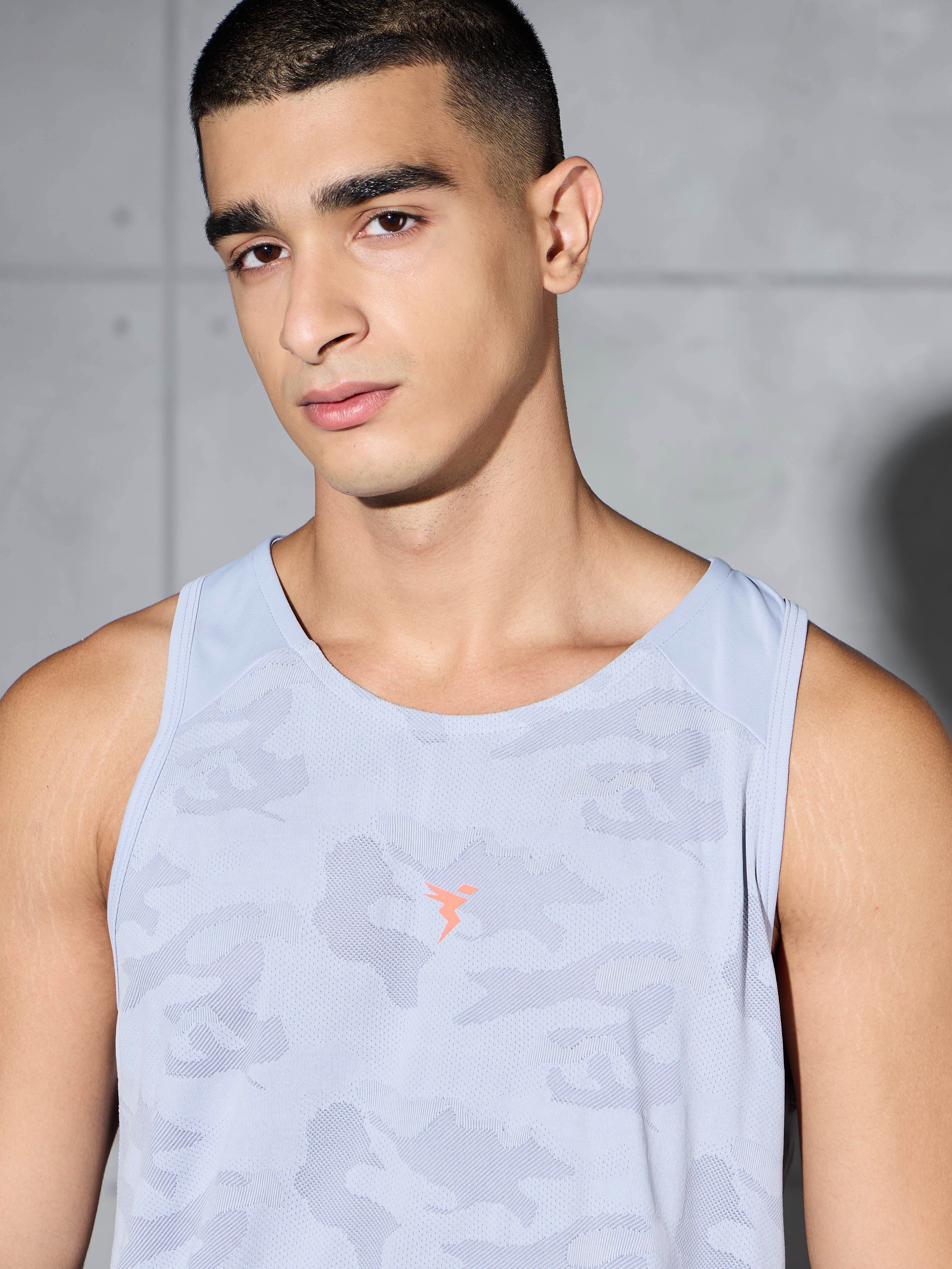 Men Colorblock Slim Fit Crew Neck Innerwear Vest with VENTMESH - Image 6