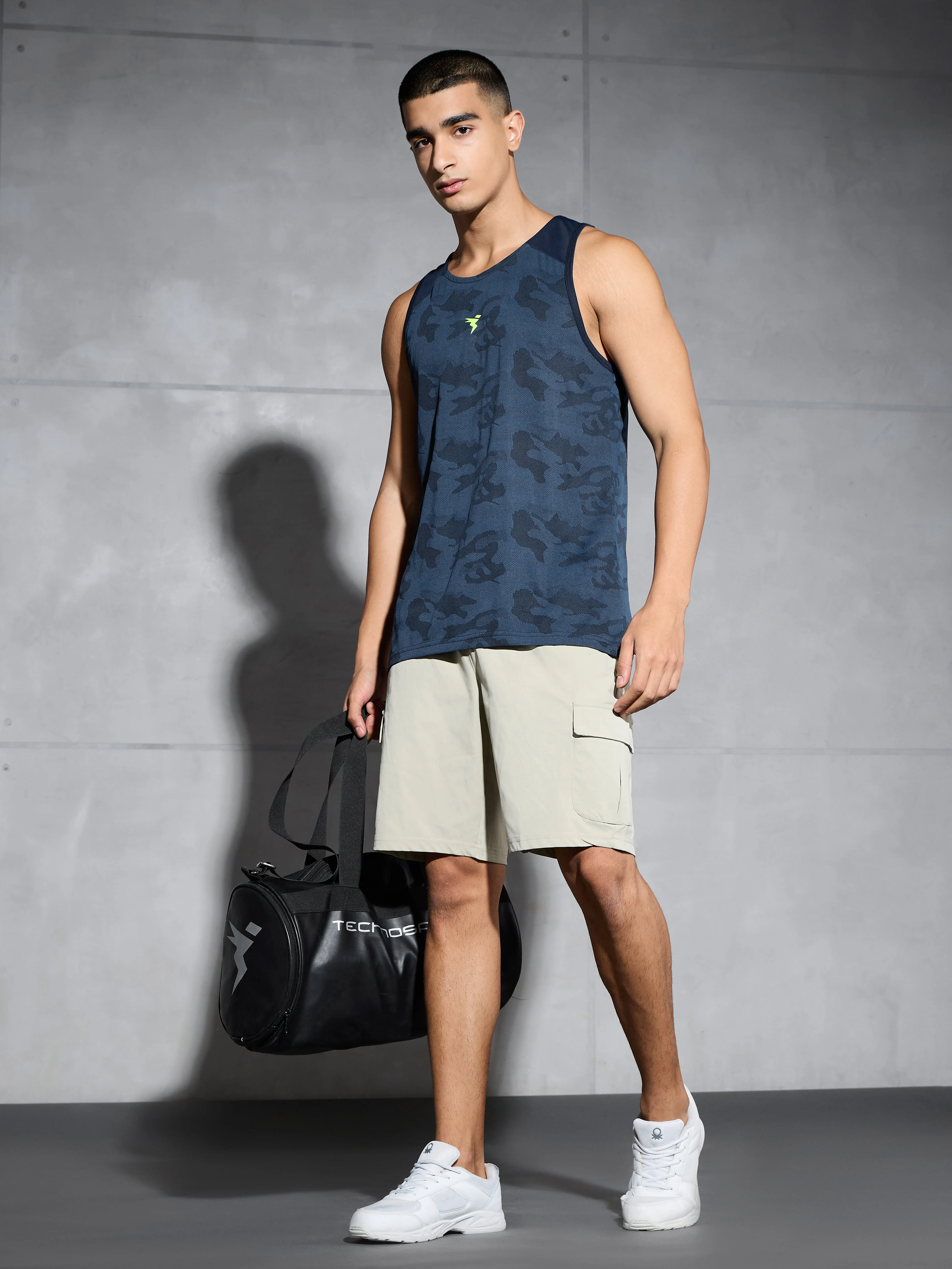 Men Colorblock Slim Fit Crew Neck Innerwear Vest with VENTMESH - Image 5