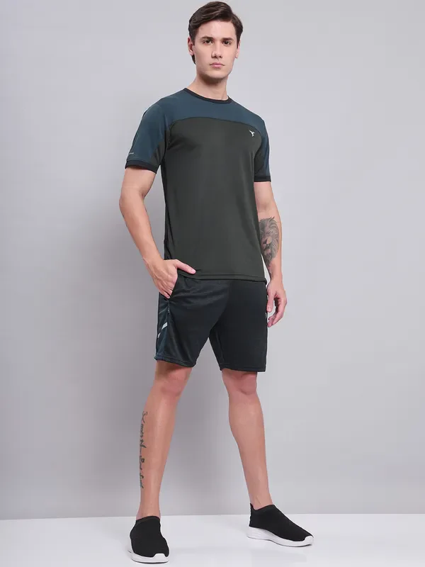 Men Melange Slim Fit Shorts with TECHNO DRY - Image 2