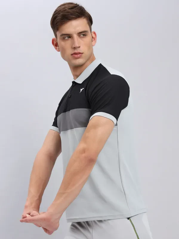 Men Colorblock Slim Fit Polo T-shirt with MATPIQ - Image 4