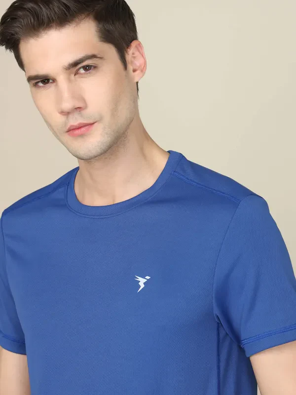 Men Solid Slim Fit Crew Neck T-shirt with TECHNO COOL+ - Image 4