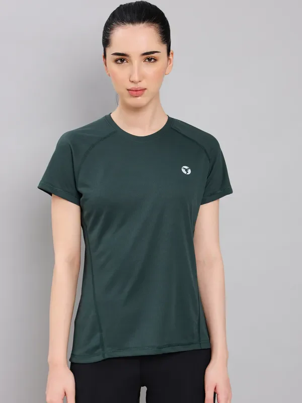 Women Solid Slim Fit Crew Neck T-shirt with TECHNO COOL+