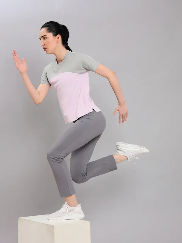 Women Colorblock Slim Fit Crew Neck T-shirt with TECHNO COOL+ - Image 2