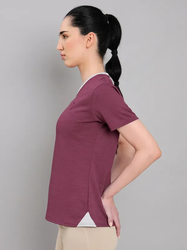 Women Solid Slim Fit V Neck T-shirt with DOUBLE COOL - Image 5