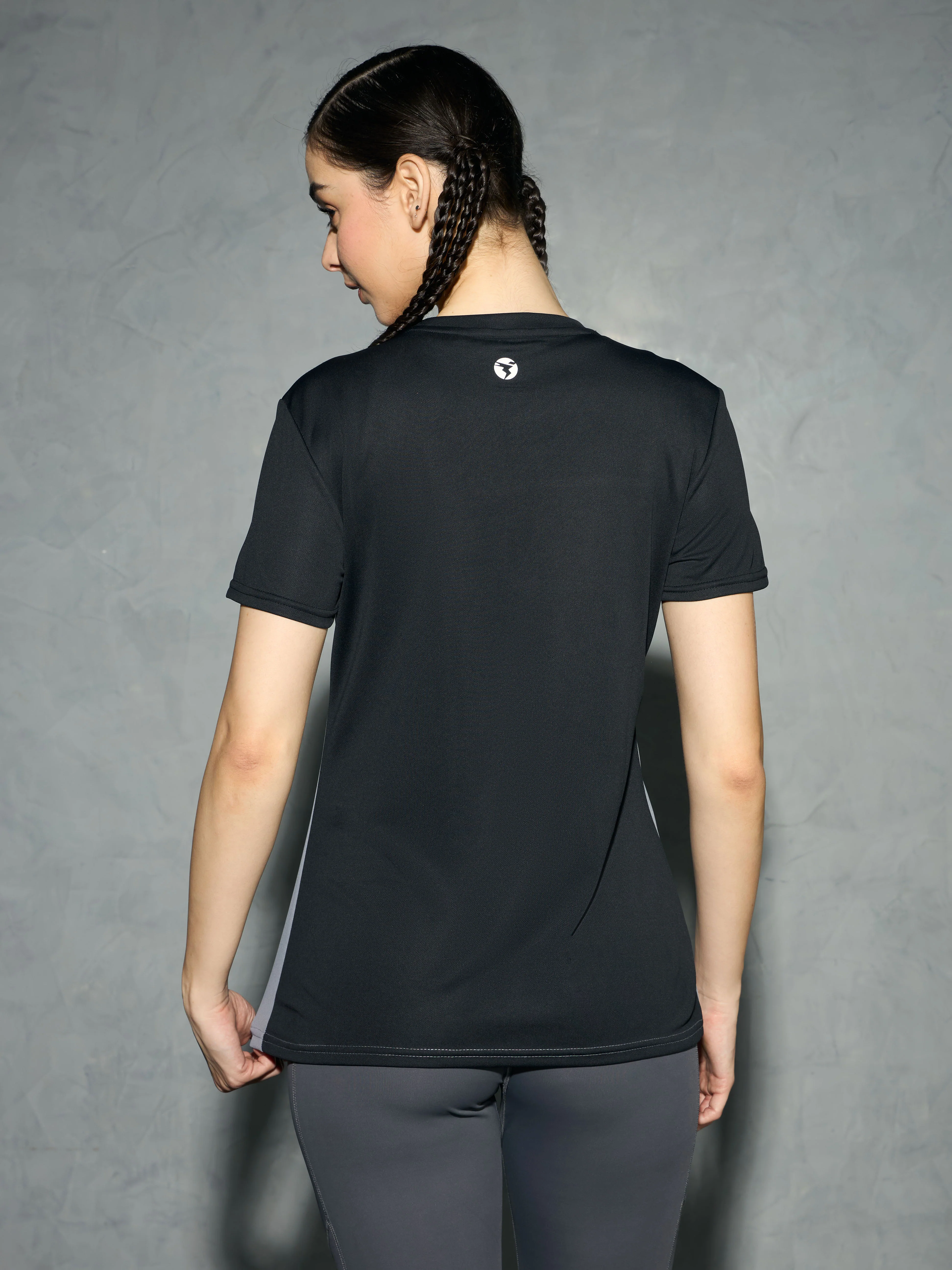 Women Colorblock Slim Fit Round Neck Sports T-shirt with TECHNOCOOL+ - Image 2