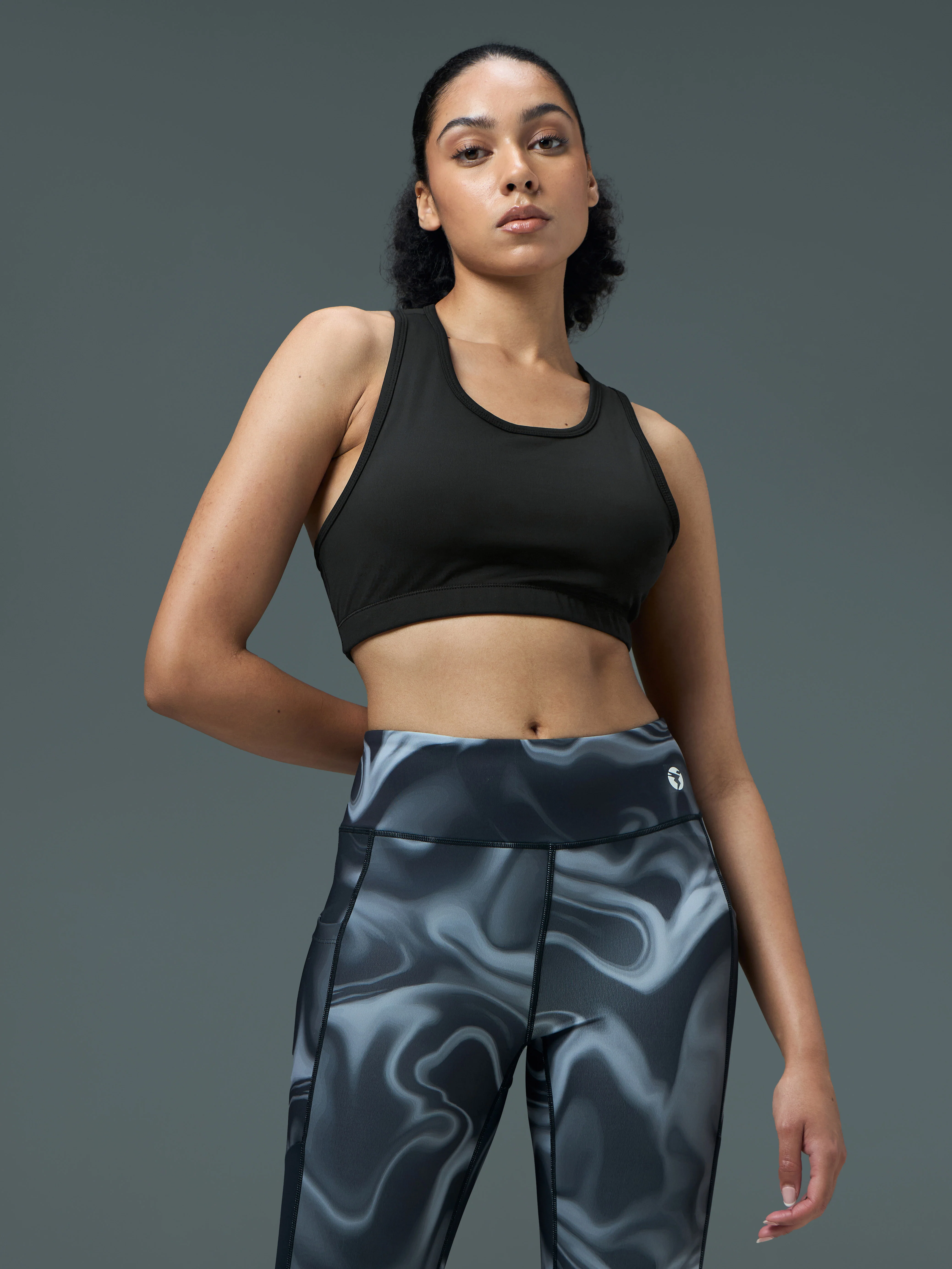 Women Slim Fit Scoop Neck Sports Bra with ELASTO PLUS for Training - Image 2