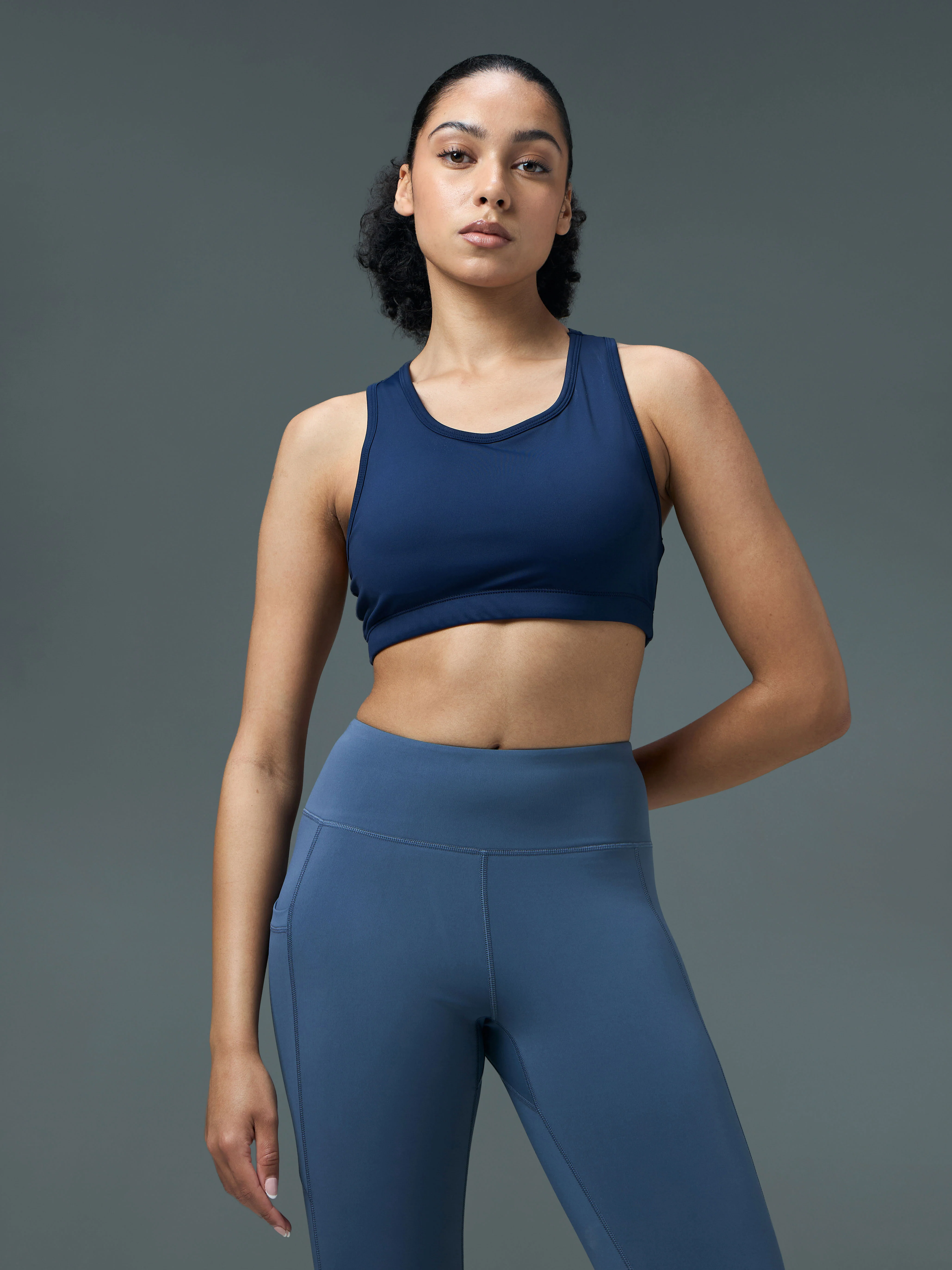 Women Slim Fit Scoop Neck Sports Bra with ELASTO PLUS for Training - Image 2